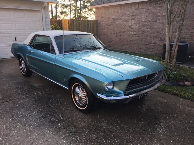 1968 Ford Mustang Original Trim (Blue, White Top)