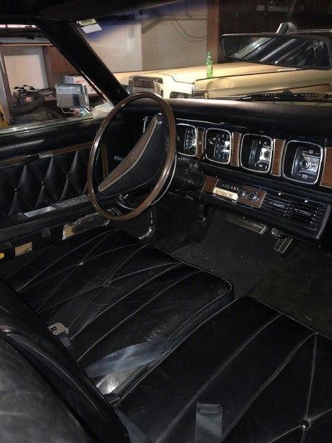 1969 Lincoln Continental in excellent condition