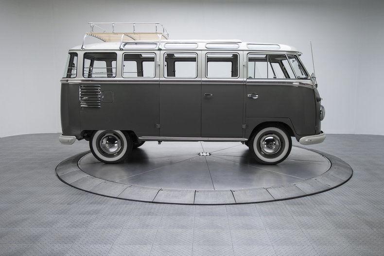 STUNNING 1960 Volkswagen Kombi 23 Window Bus