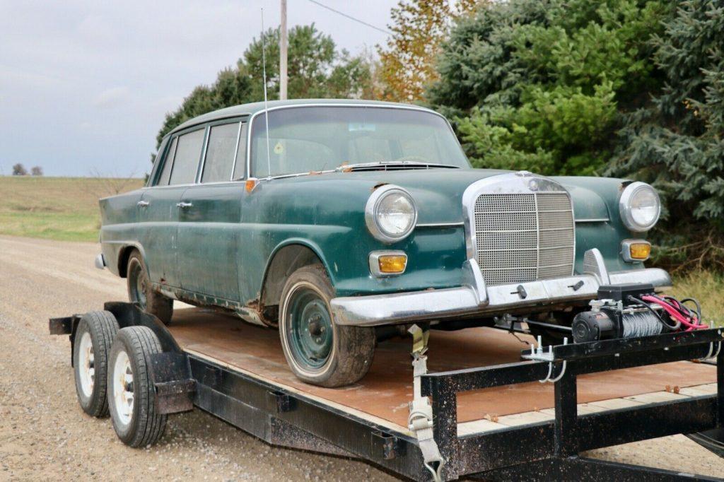 1965 Mercedes-Benz Heckflosse/Fintail W110 190dc