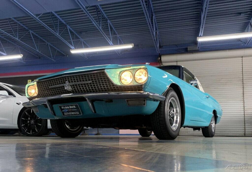 1966 Ford Thunderbird 390 V8, Cold A/C, Custom Interior!