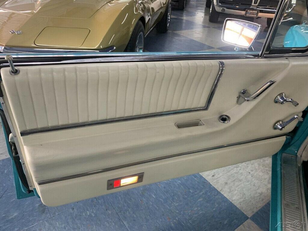 1966 Ford Thunderbird 390 V8, Cold A/C, Custom Interior!