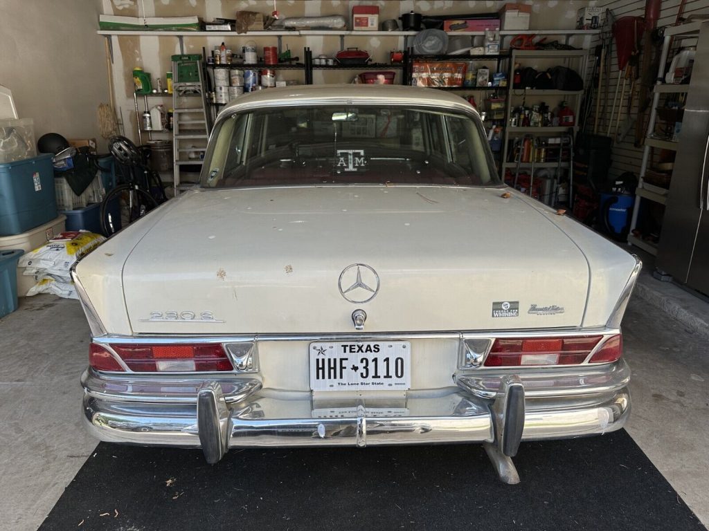 1968 Mercedes-Benz 230S Fintail/heckflosse