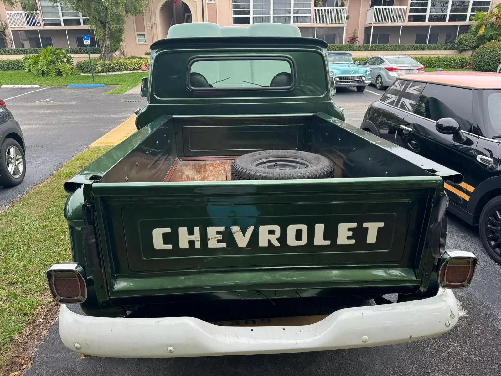 1960 Chevrolet Pickups