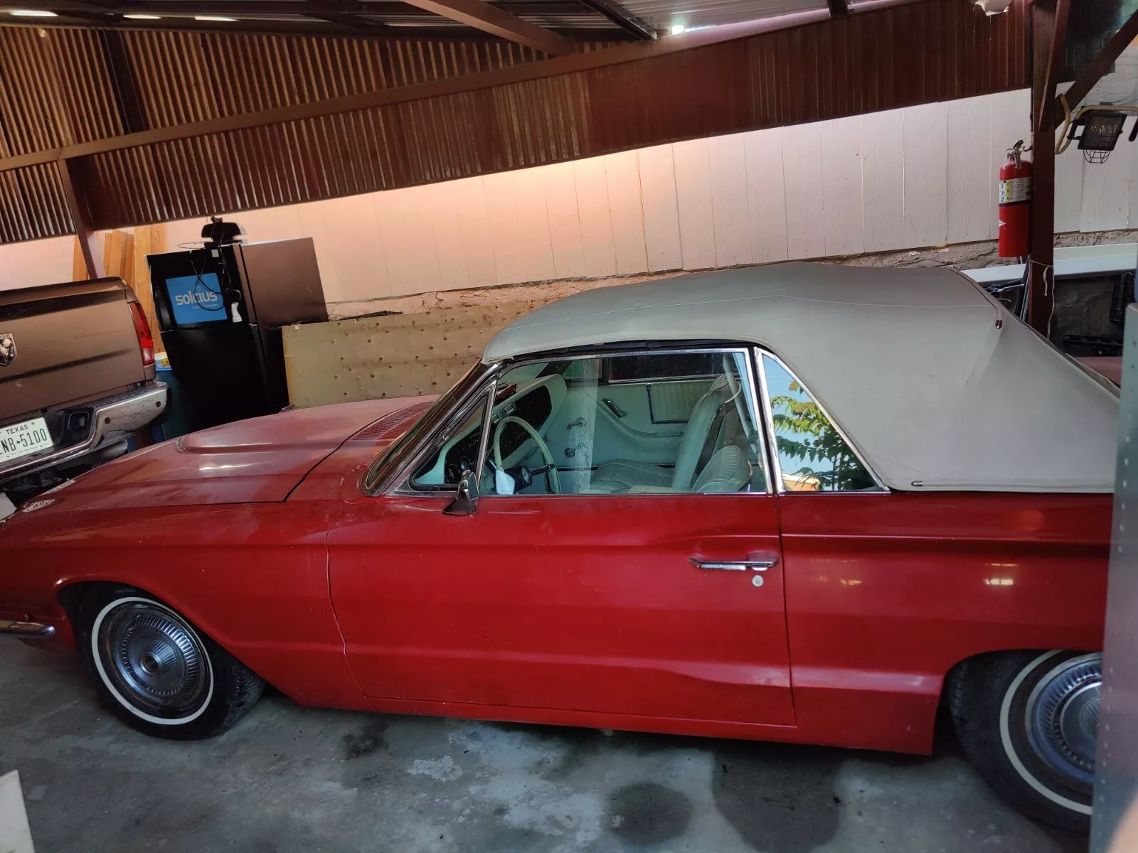 1966 Ford Thunderbird