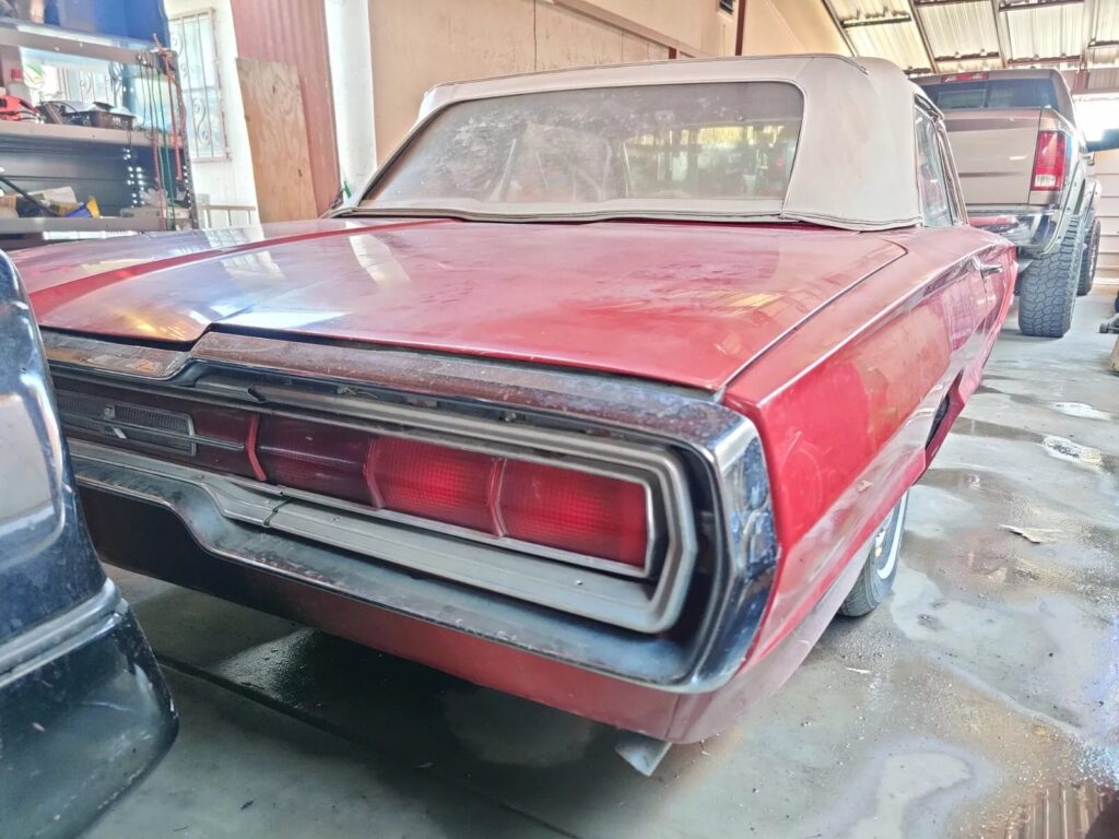 1966 Ford Thunderbird