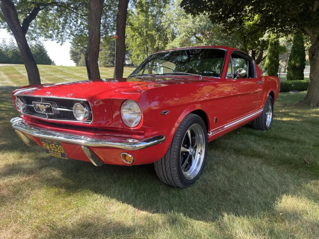 1965 Ford Mustang GT