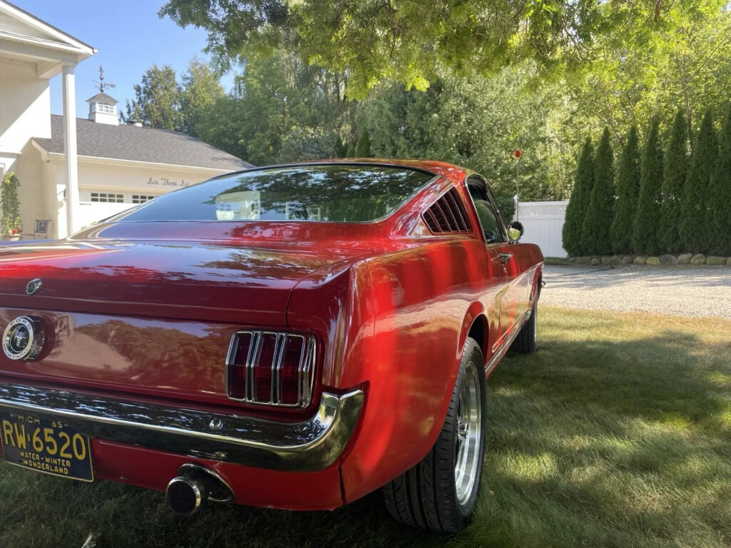 1965 Ford Mustang GT