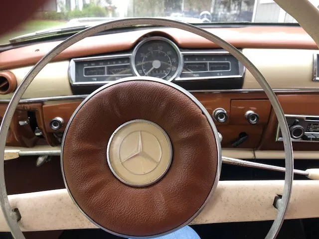 1961 Mercedes-Benz 190D