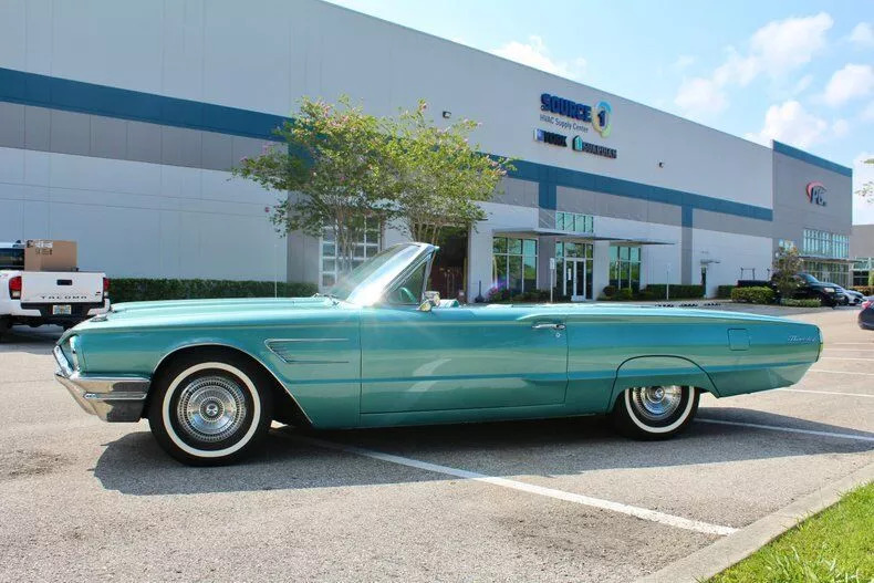 1965 Ford Thunderbird