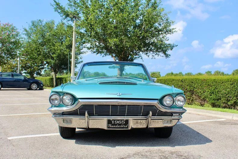 1965 Ford Thunderbird