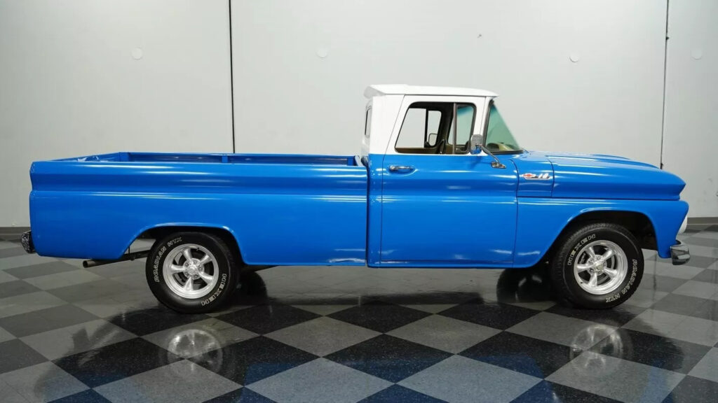 1962 Chevrolet C-10 Fleetside Restomod