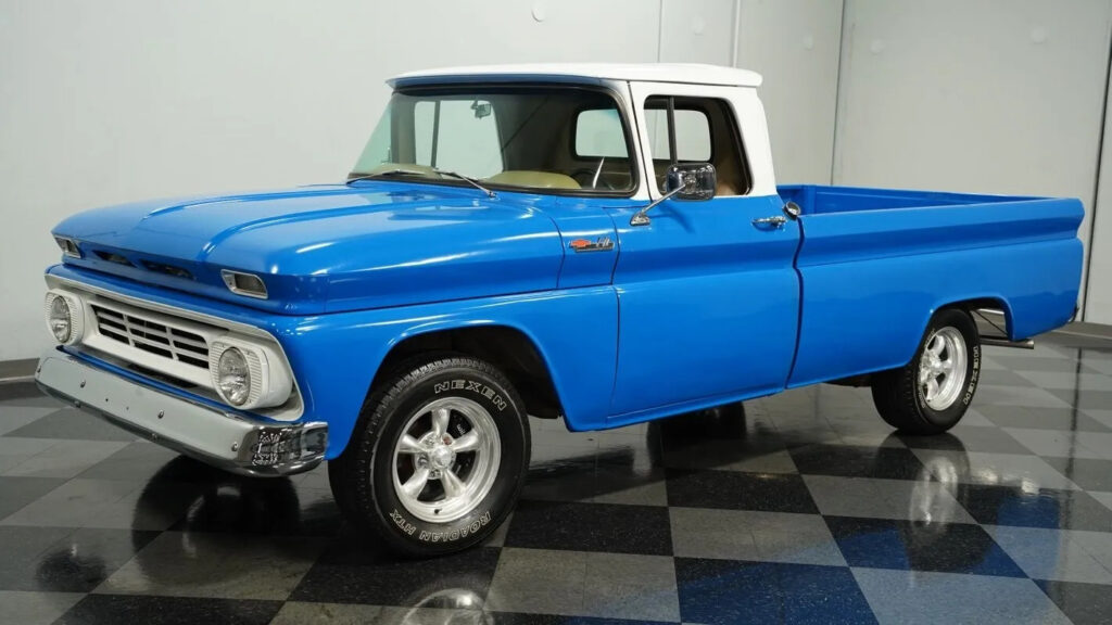 1962 Chevrolet C-10 Fleetside Restomod