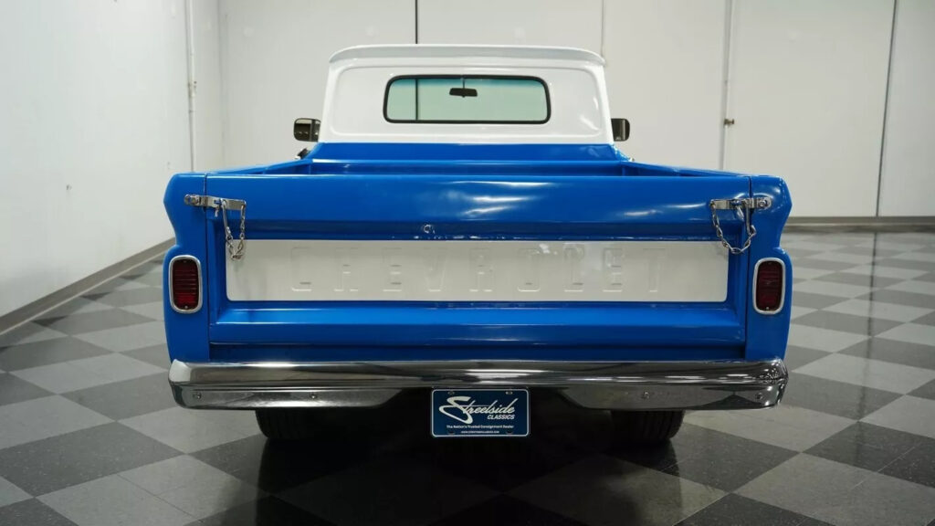 1962 Chevrolet C-10 Fleetside Restomod