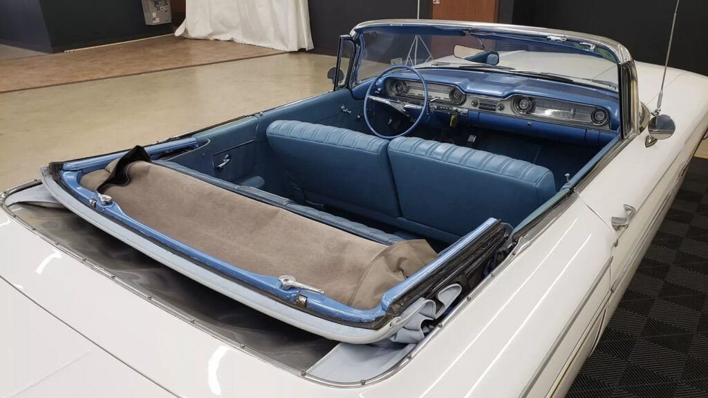 1960 Oldsmobile Super 88 Convertible