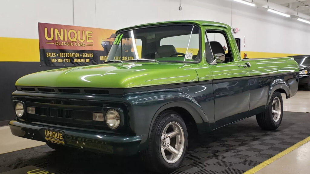 1961 Ford F100 Street Rod