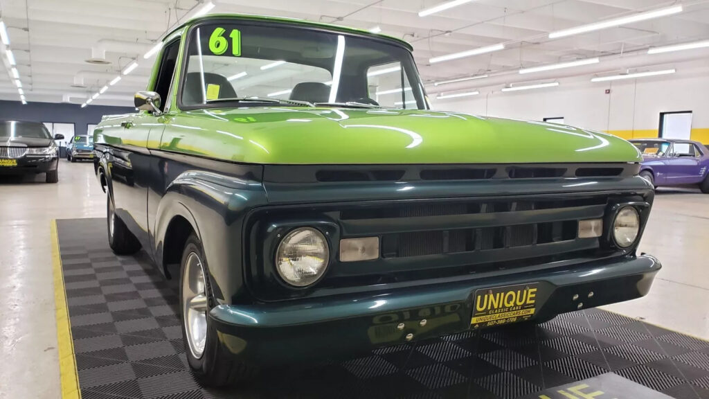 1961 Ford F100 Street Rod