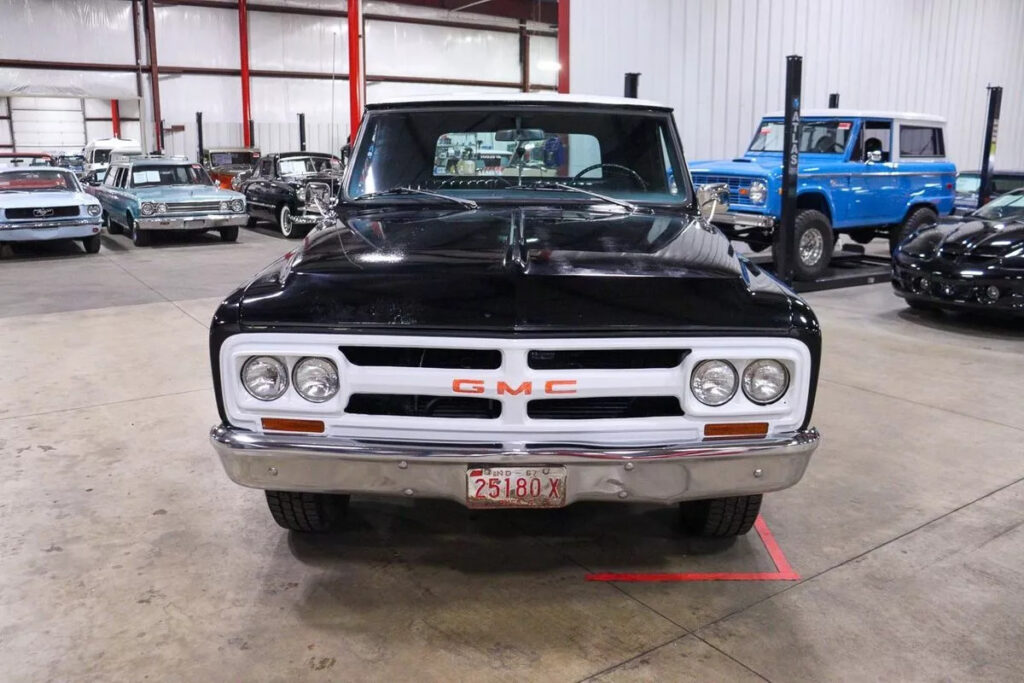 1967 GMC C2500