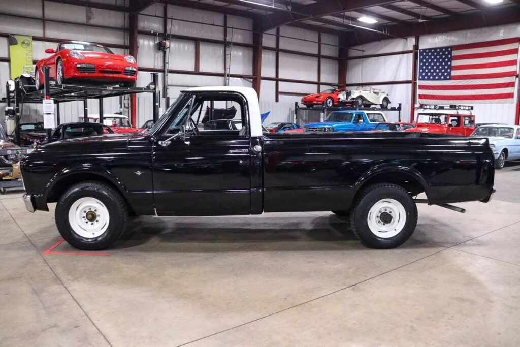 1967 GMC C2500