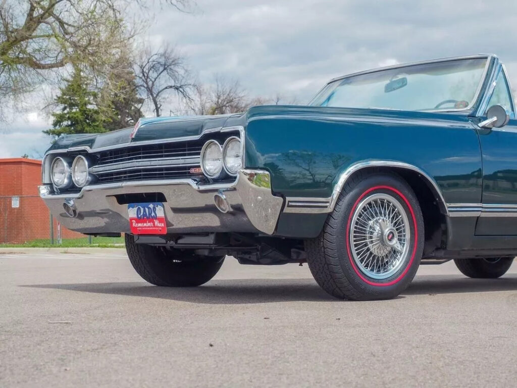 1965 Oldsmobile Cutlass 442 Frame-Off Restored | Forest Mist Green