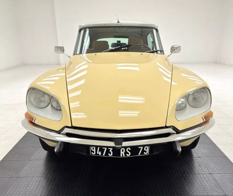 1968 Citroen DS 19 Sedan