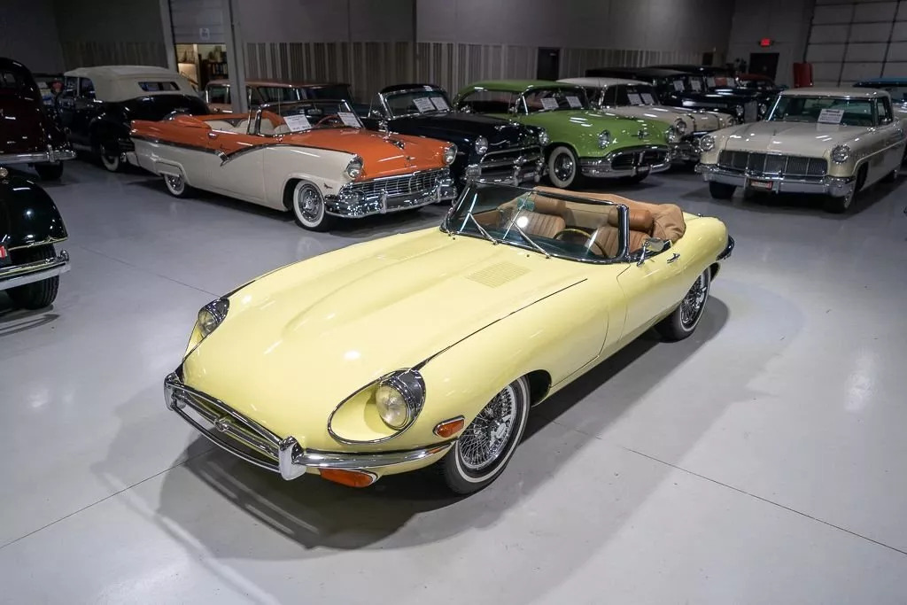 1969 Jaguar E-Type Series II Roadster