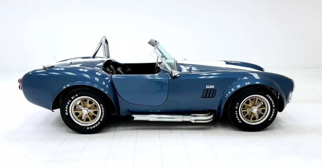 1965 AC Cobra Roadster