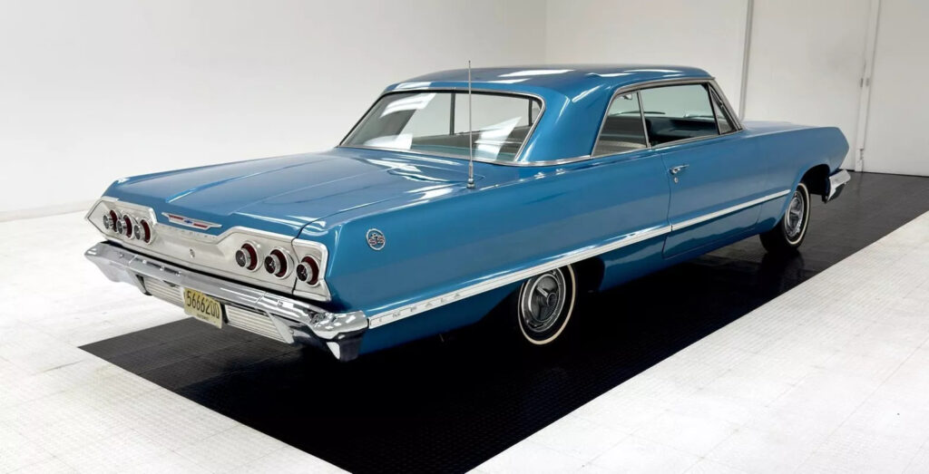 1963 Chevrolet Impala SS Hardtop