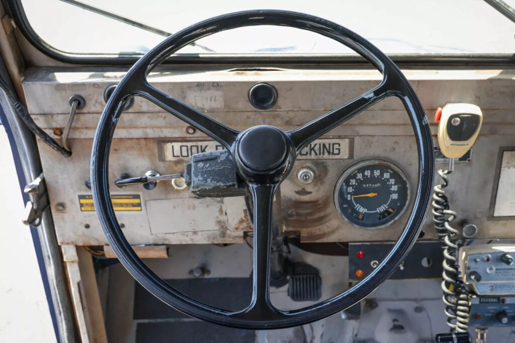 1969 Jeep DJ 5A Police-Style