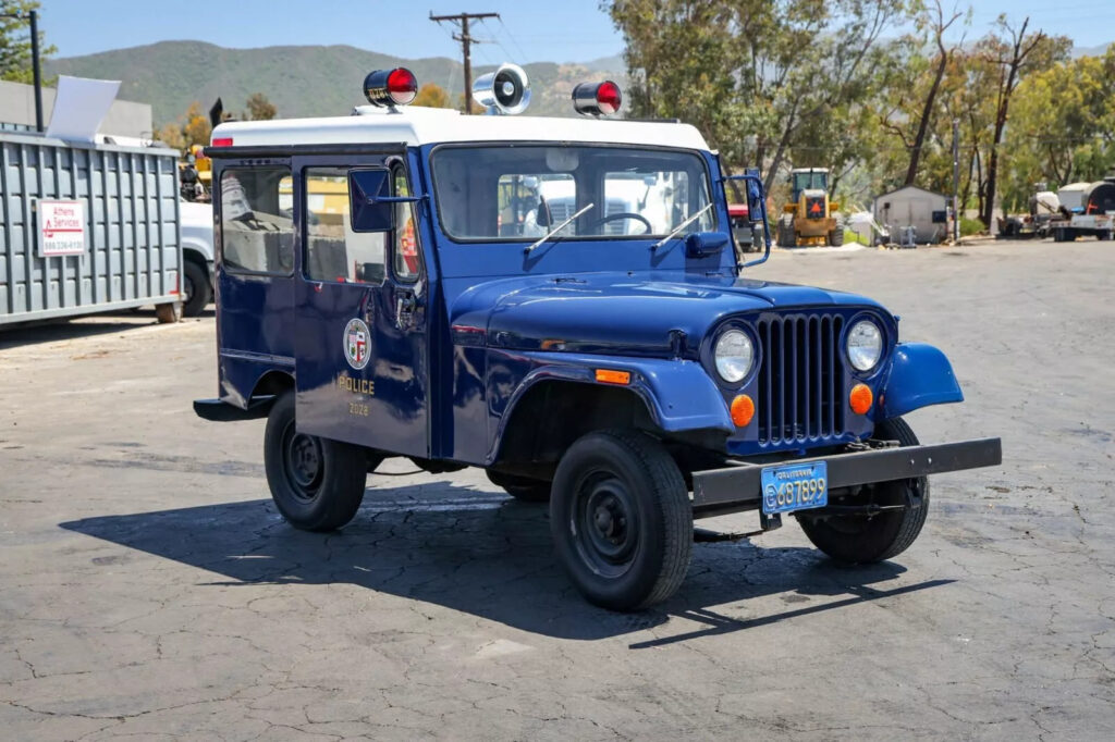 1969 Jeep DJ 5A Police-Style