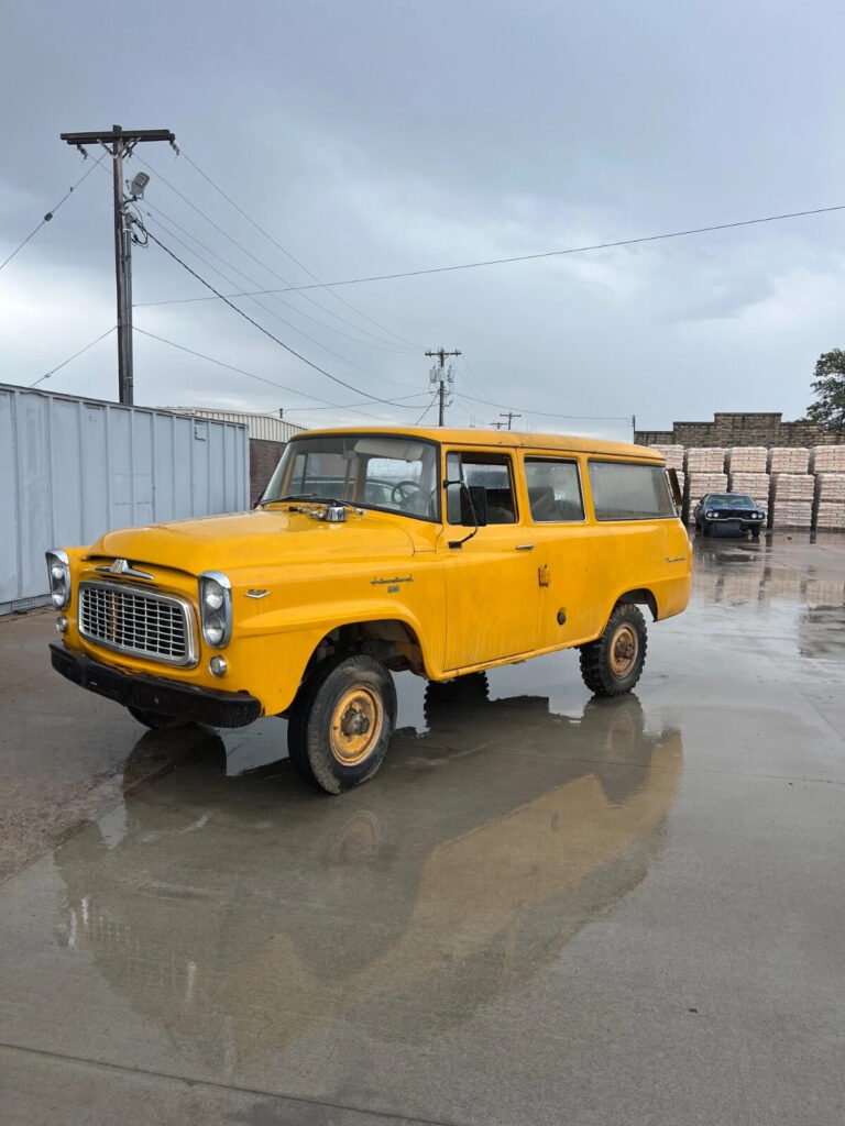 1960 International Harvester Travelall 120