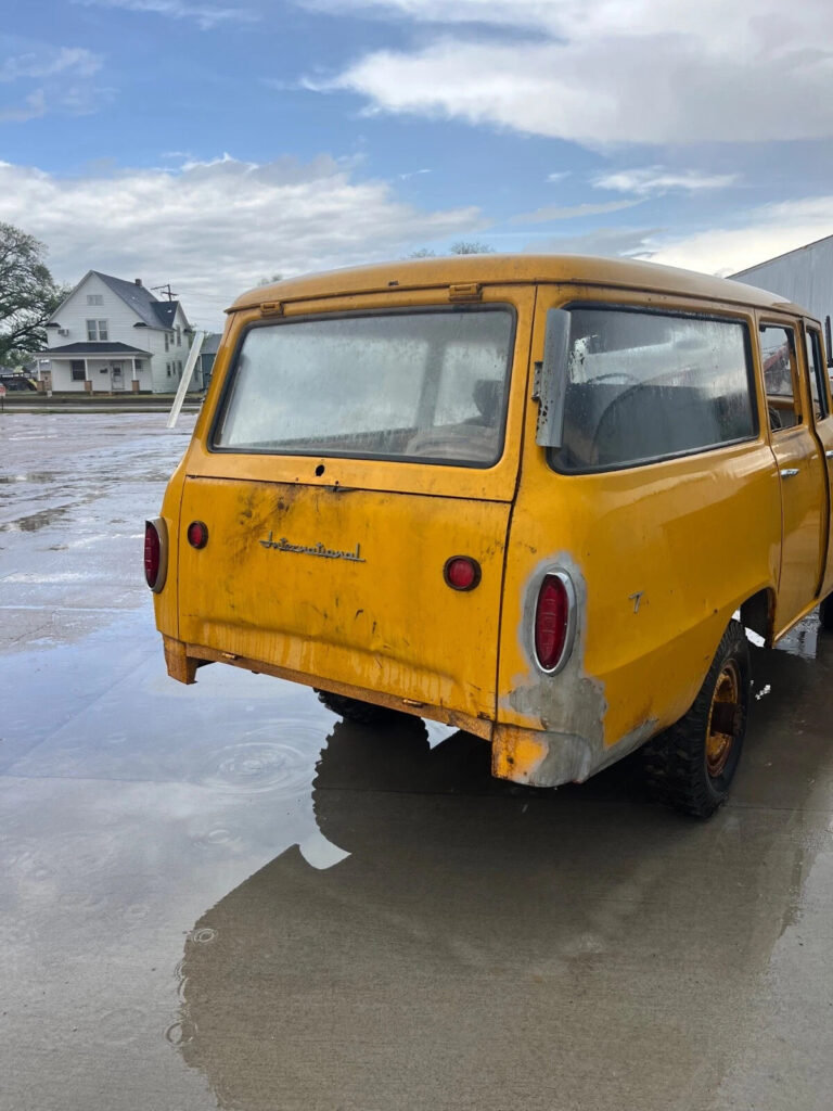 1960 International Harvester Travelall 120