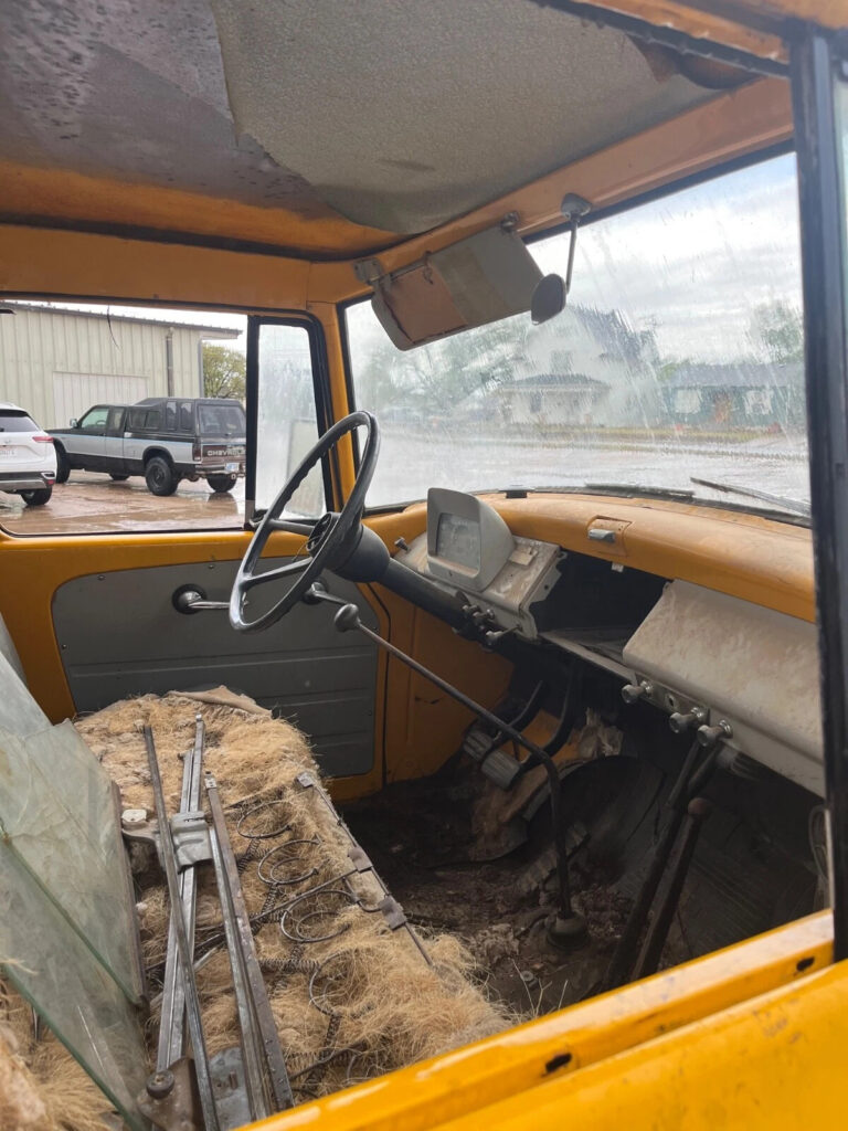 1960 International Harvester Travelall 120