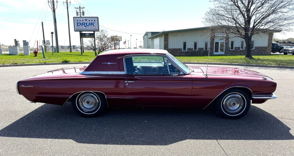 1966 Ford Thunderbird