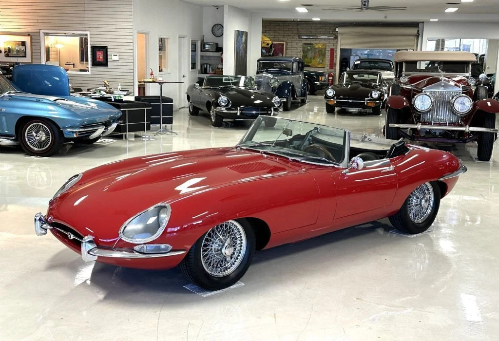 1962 Jaguar XKE Roadster / E-Type