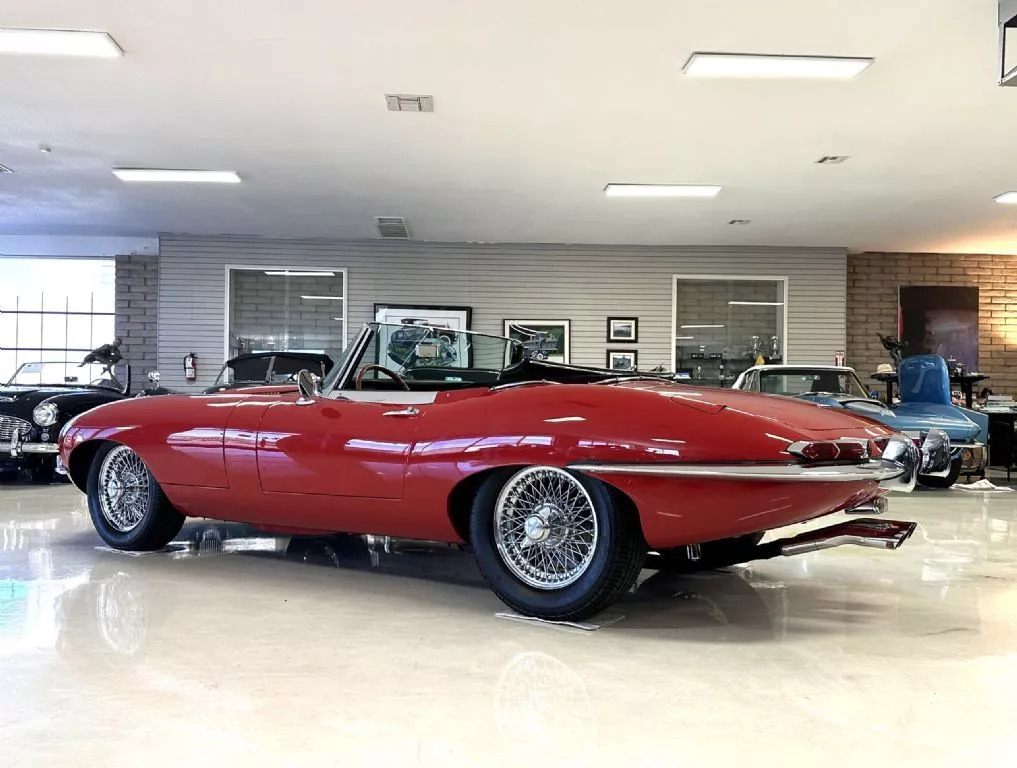 1962 Jaguar XKE Roadster / E-Type