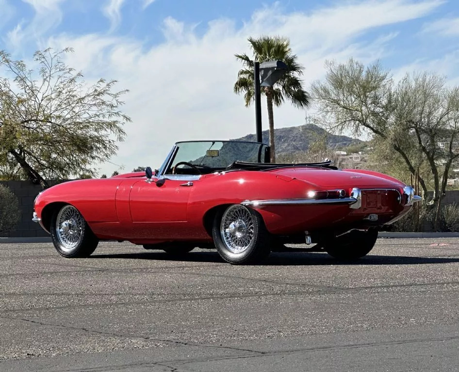 1962 Jaguar XKE Roadster / E-Type