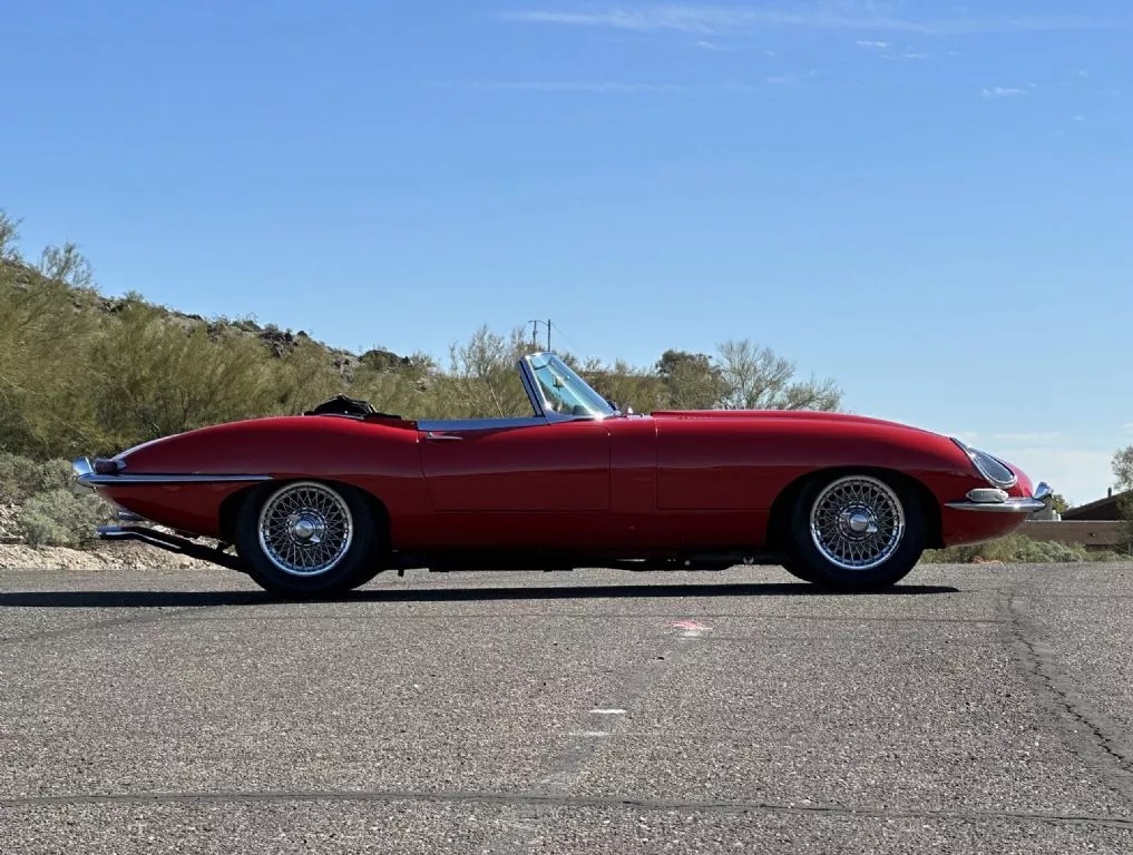 1962 Jaguar XKE Roadster / E-Type