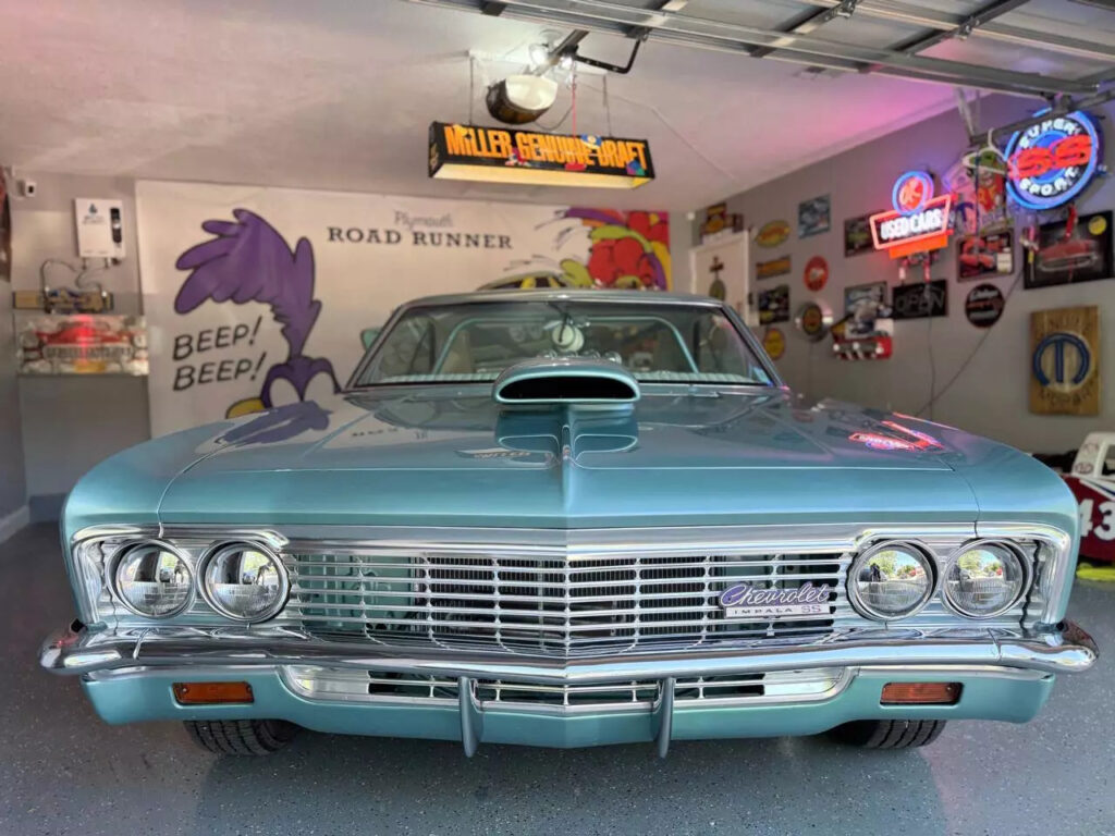 1966 Chevrolet Impala SS