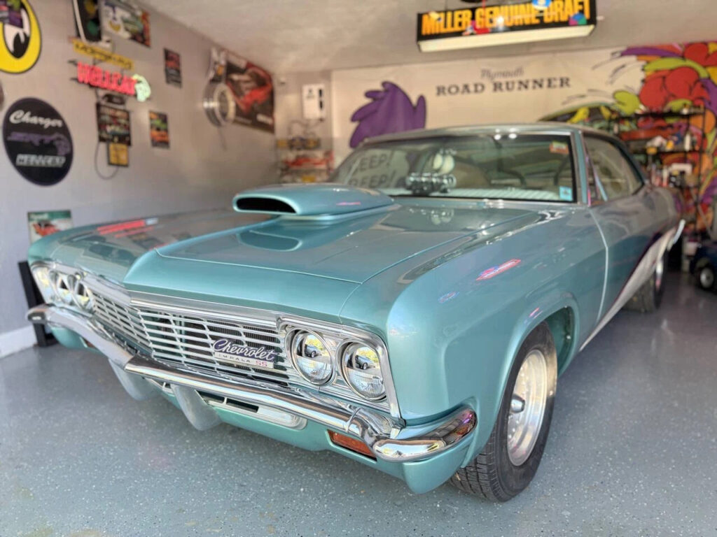 1966 Chevrolet Impala SS