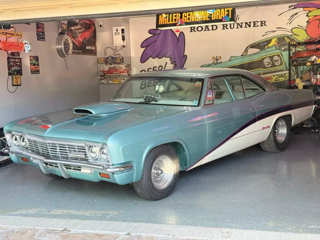 1966 Chevrolet Impala SS
