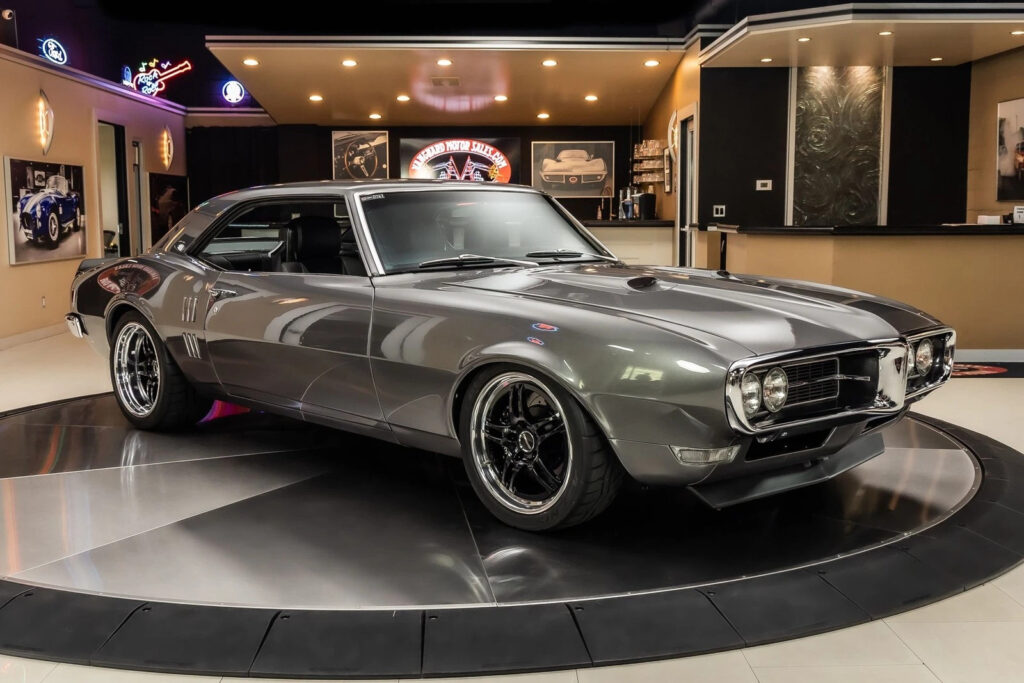 1968 Pontiac Firebird Restomod