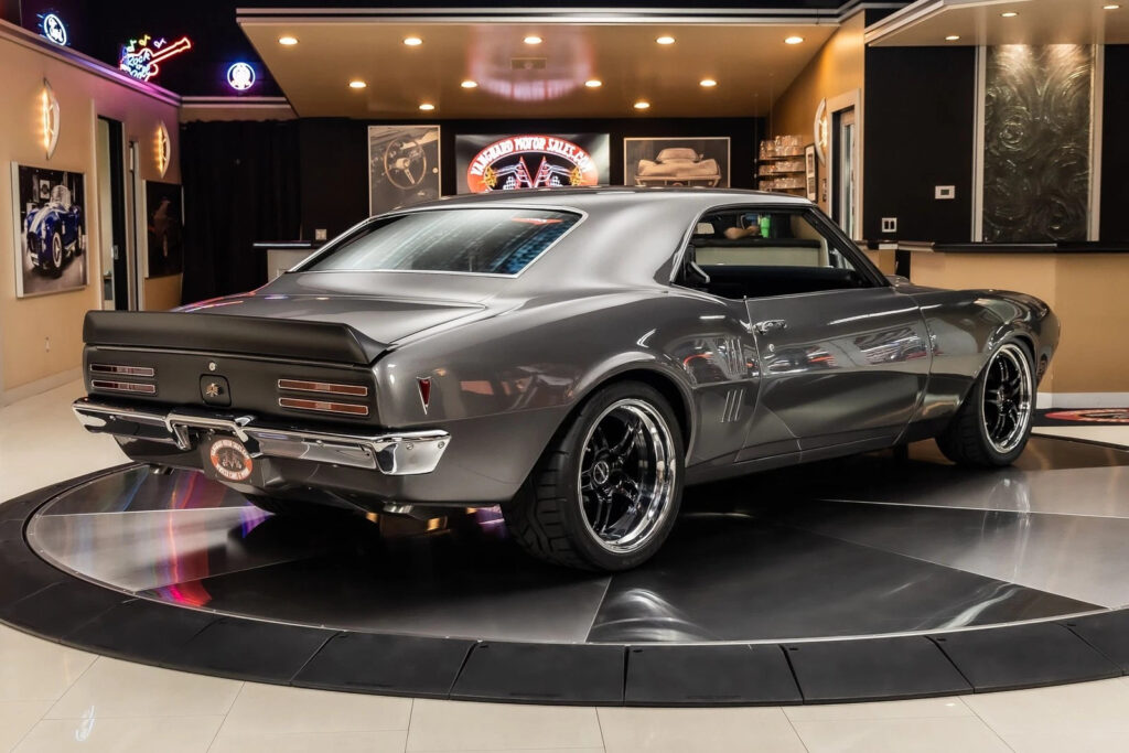 1968 Pontiac Firebird Restomod