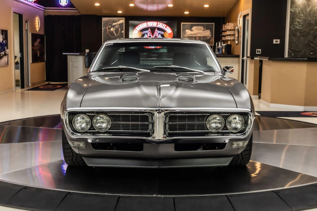 1968 Pontiac Firebird Restomod