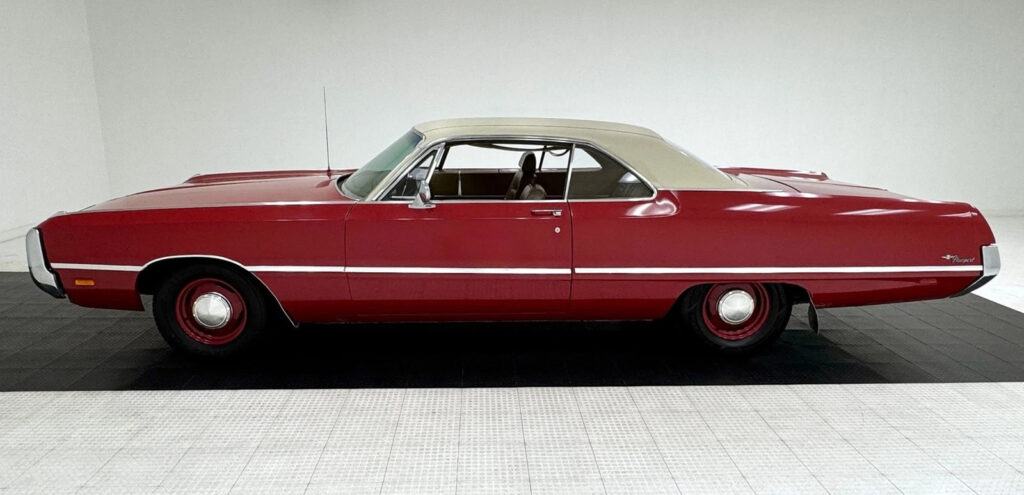 1969 Chrysler Newport 2 Door Hardtop