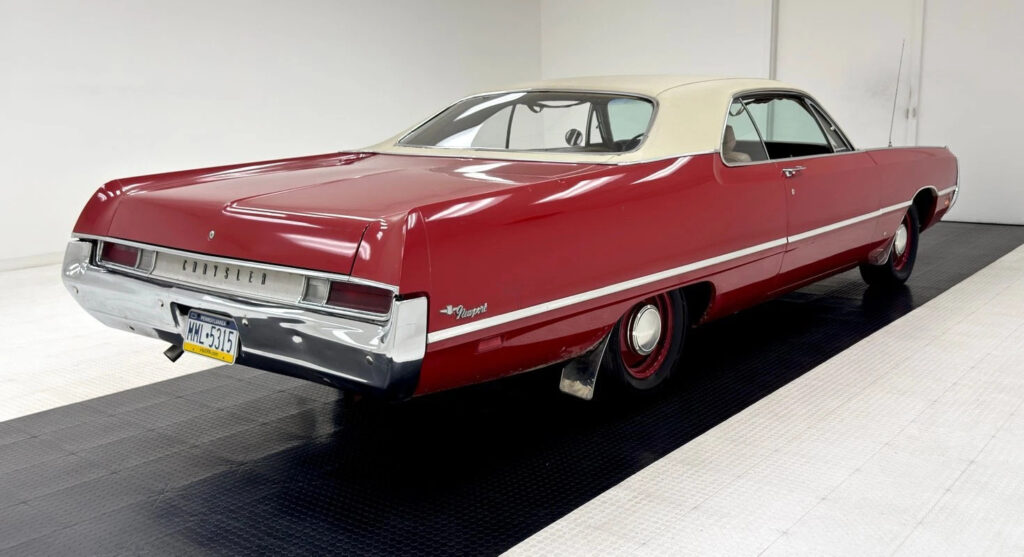 1969 Chrysler Newport 2 Door Hardtop