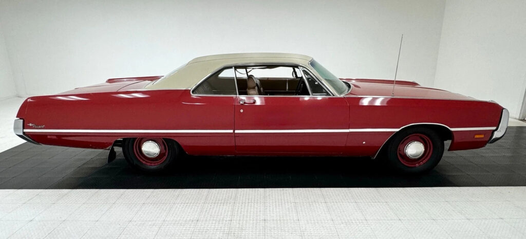 1969 Chrysler Newport 2 Door Hardtop