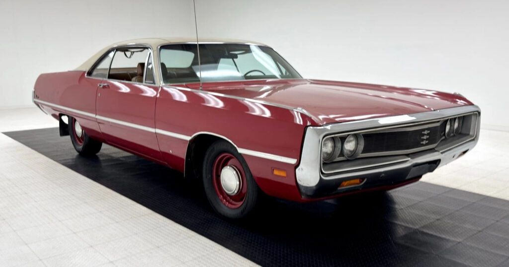 1969 Chrysler Newport 2 Door Hardtop