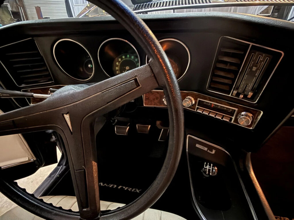 1969 Pontiac Grand Prix