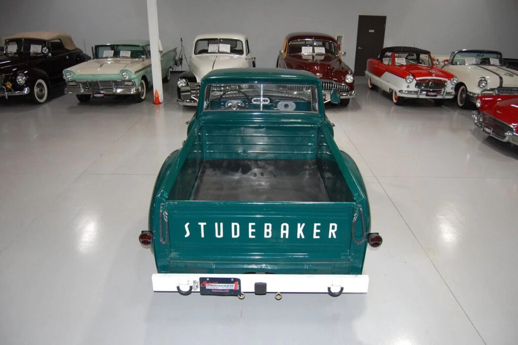 1960 Studebaker 5e7-112 1/2 Ton Pickup